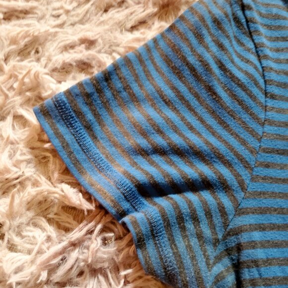 Charlotte Russe Blue and Gray Striped Tee - Picture 2 of 4